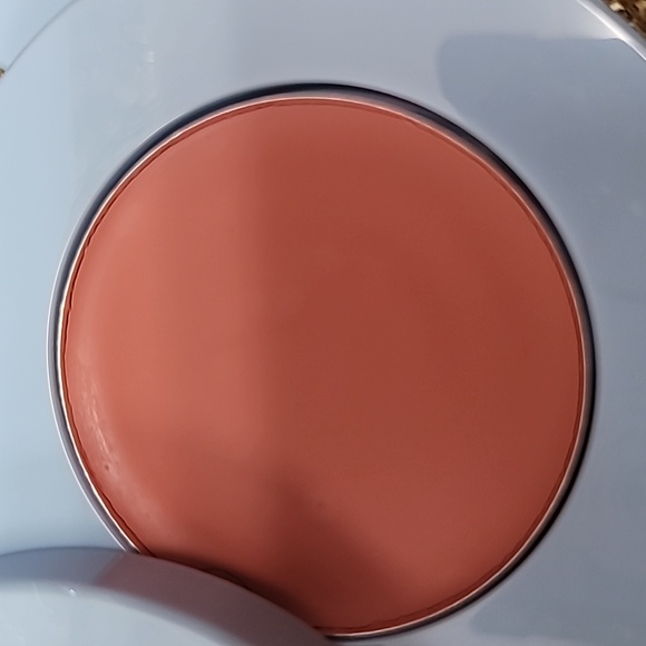 Stack the odds compact. - Picture 3 of 5